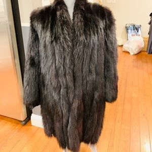 BLAck FOX FUR FUR JACKET SIZE M
Vintage genuine